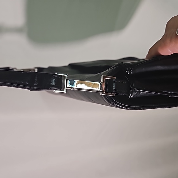 Coletta Black Leather Shoulder Bag - Picture 4 of 8